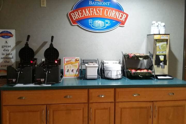 Breakfast/Coffee Service 46 of 52
