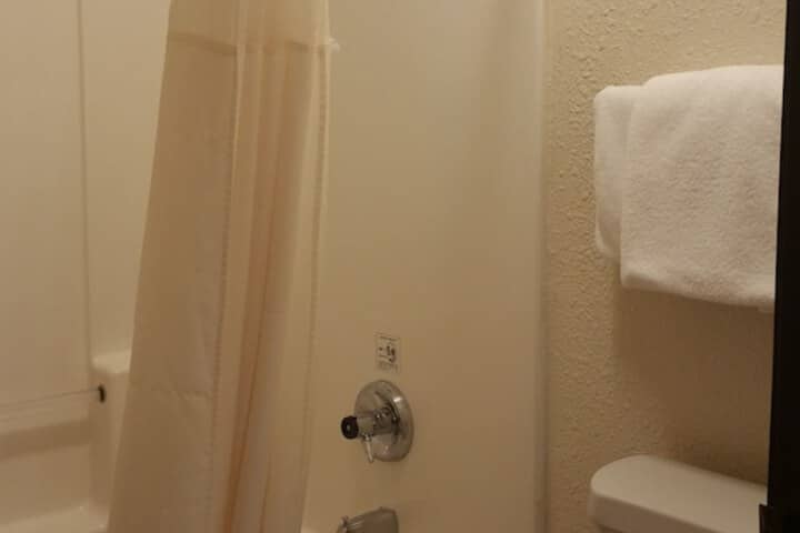 Room 7 of 52