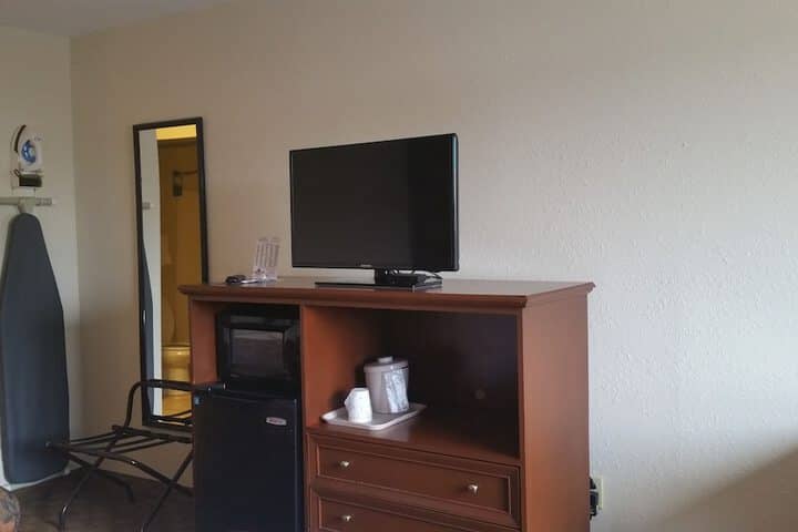 Room 8 of 52